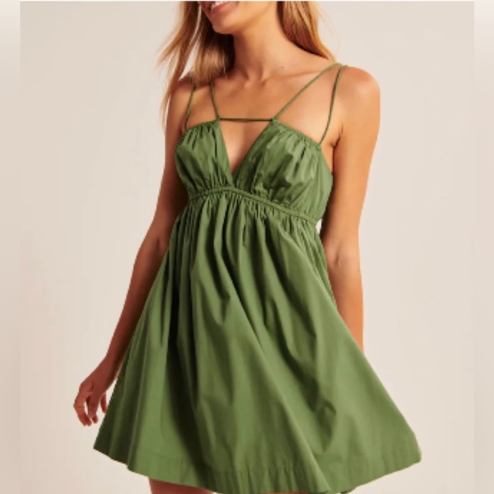 Abercrombie green midi dress! Adorable dress NWT